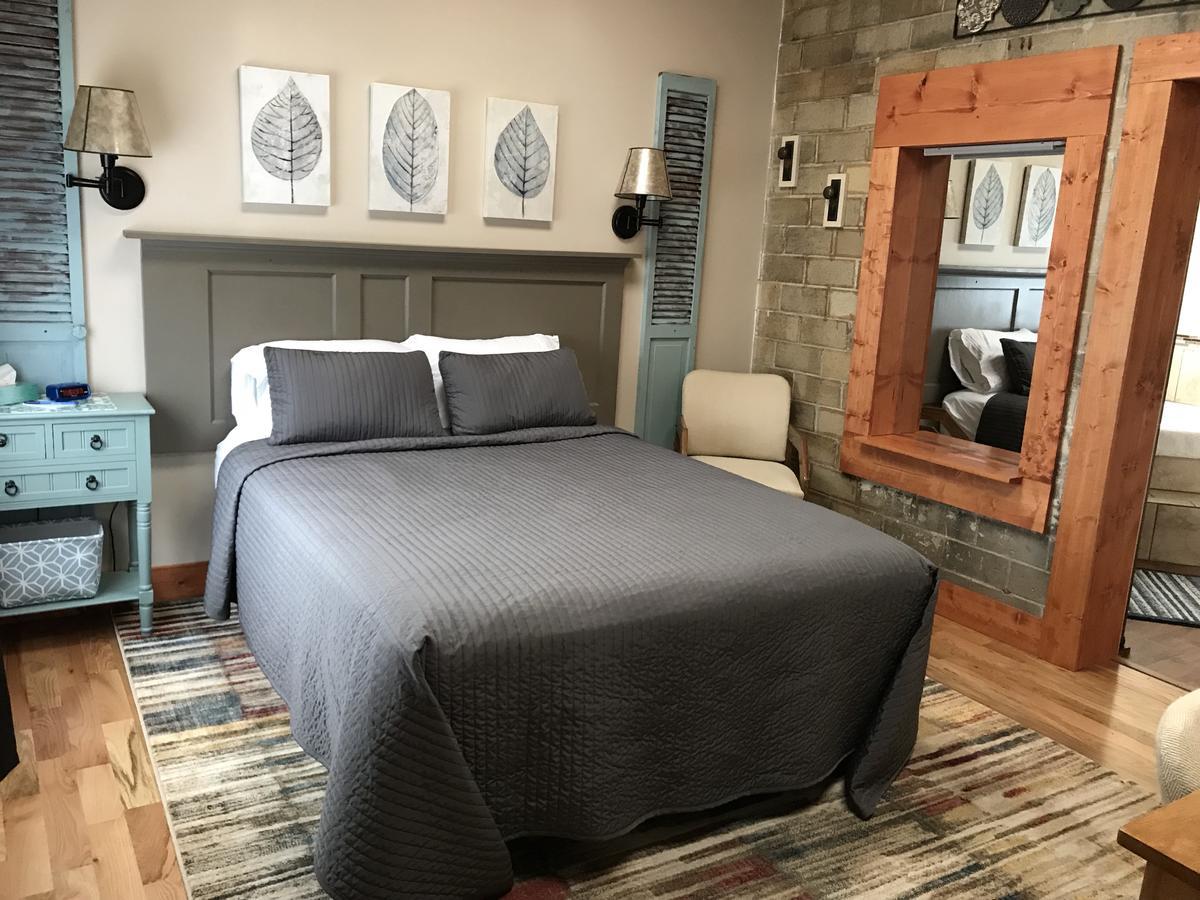 Hocking Hills Inn Logan Zewnętrze zdjęcie