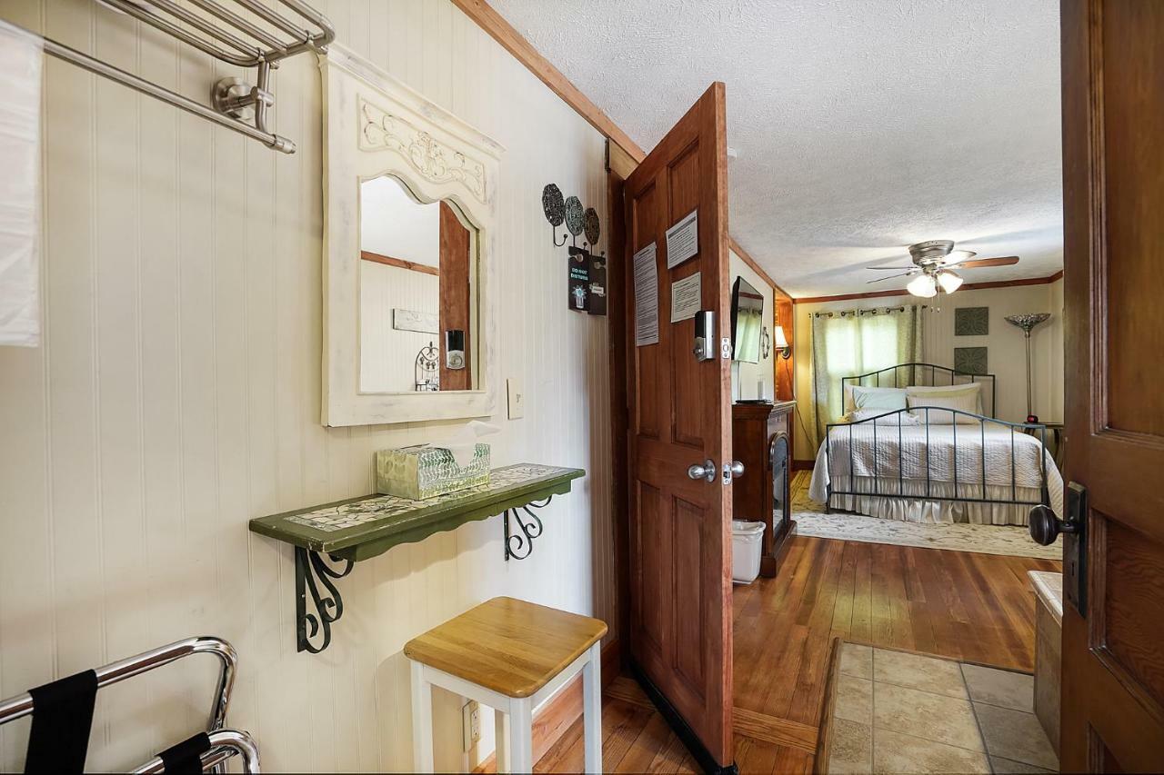 Hocking Hills Inn Logan Zewnętrze zdjęcie