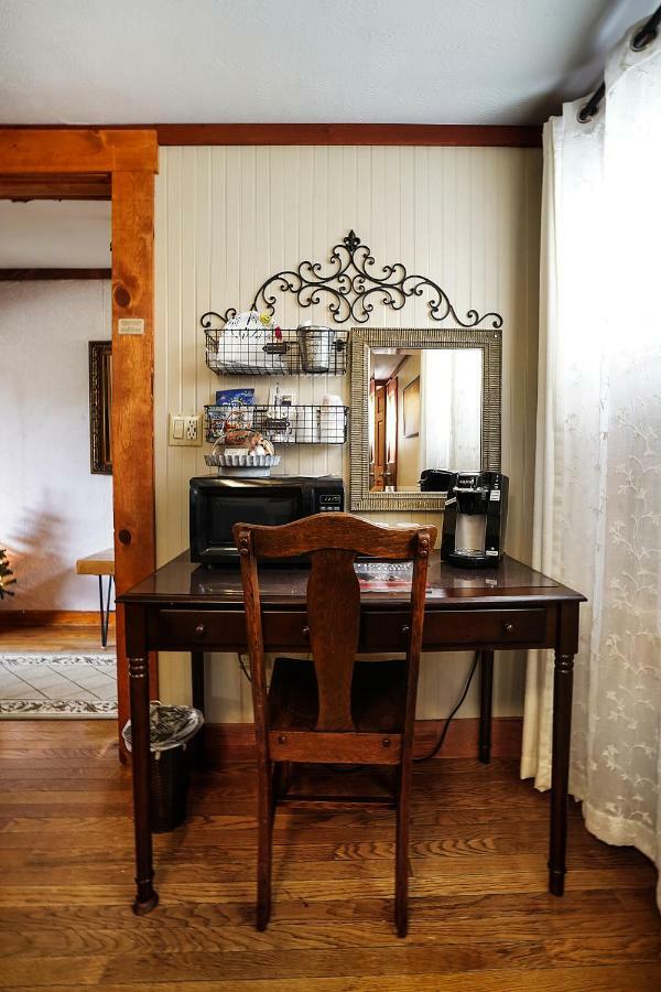 Hocking Hills Inn Logan Zewnętrze zdjęcie
